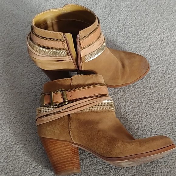 Aldo Suede Ankle Boots/Booties - Picture 3 of 4
